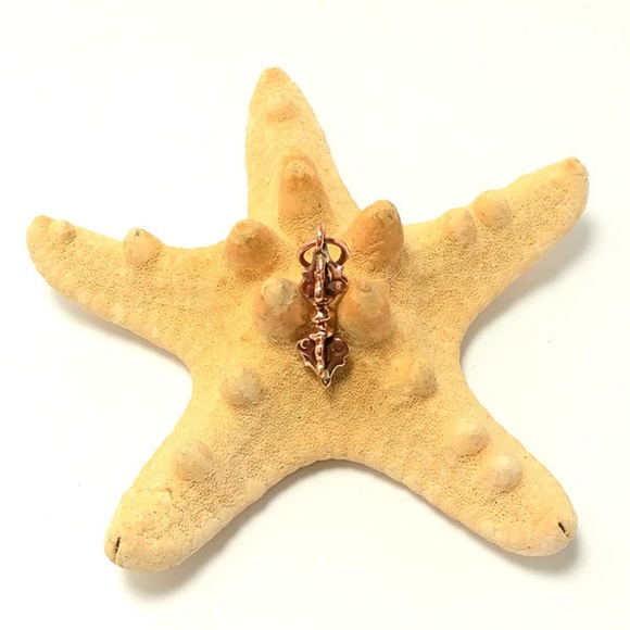 Tibetan Tiny Copper Vajra Dorje Pendant - Picture 2 of 4